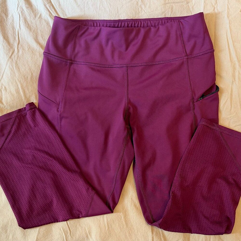 Athleta mesh defender capri